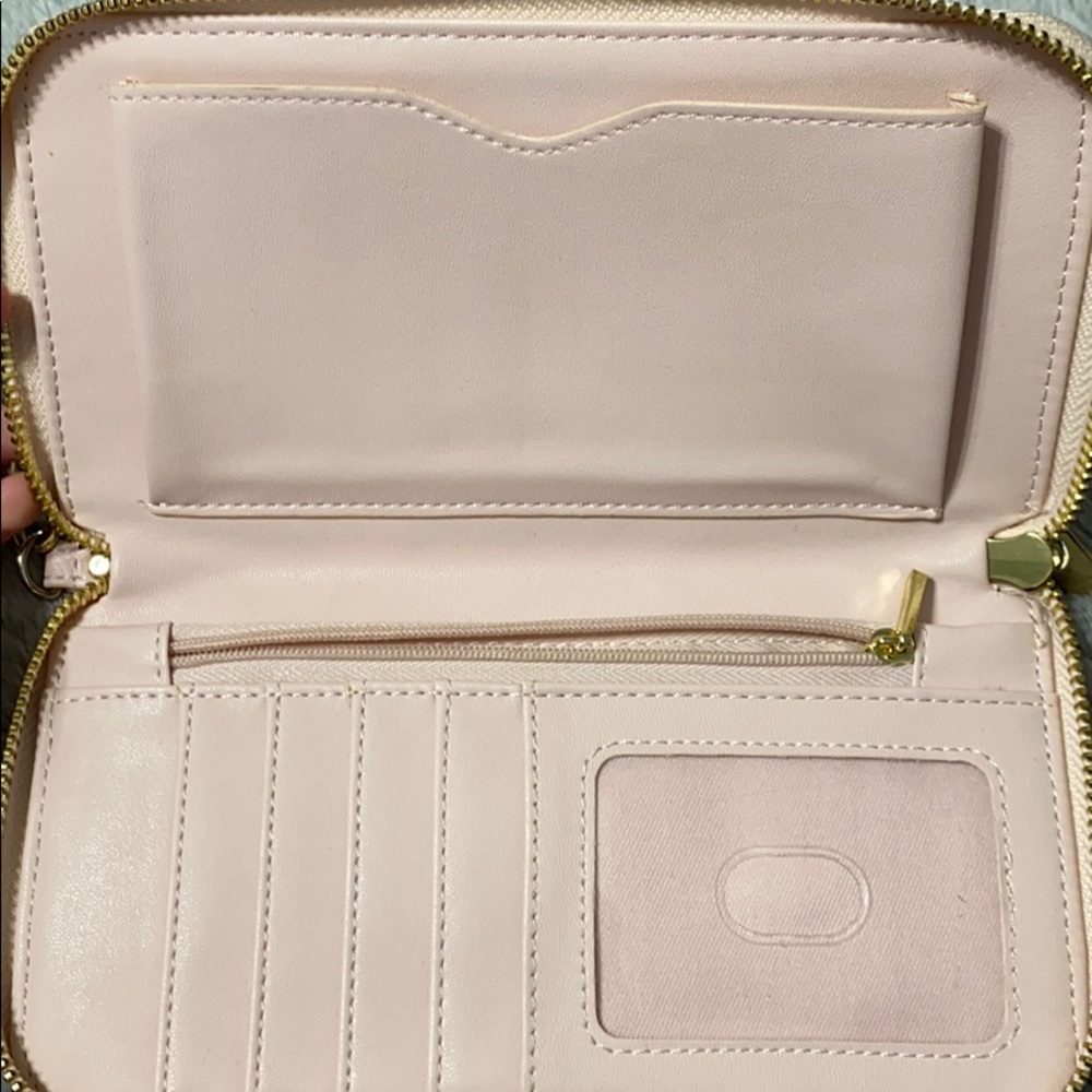 wallet - Picture 3 of 5